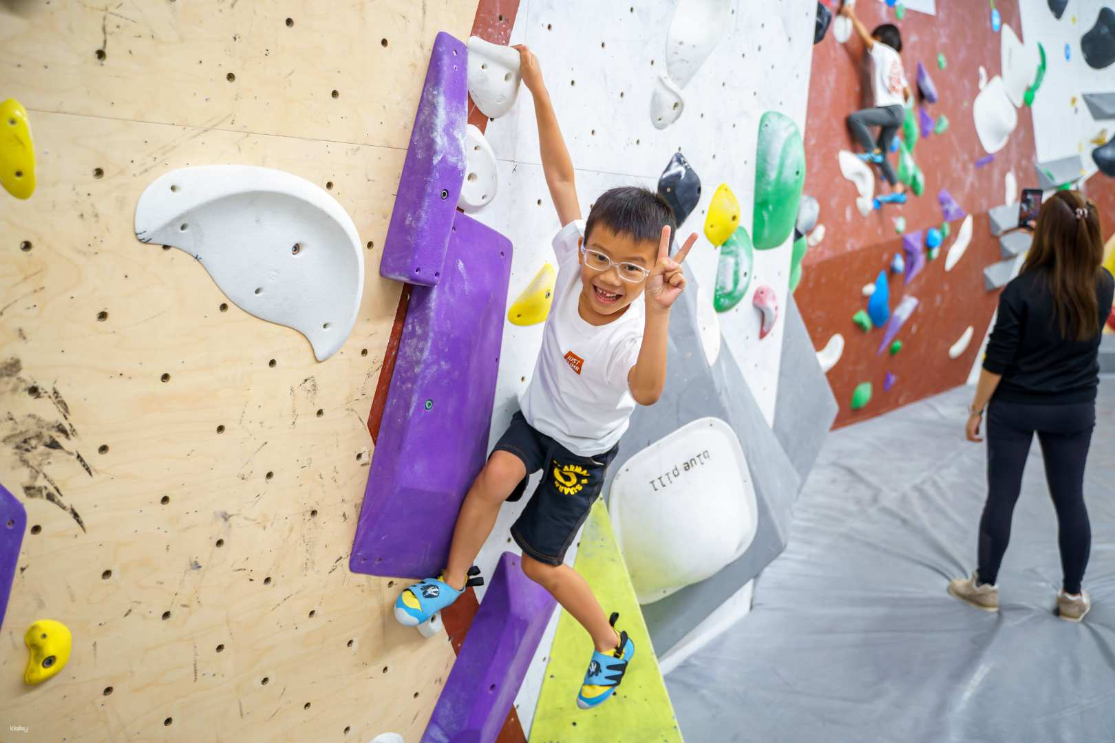 TRY CLIMB Rock Climbing Course｜Infant and Toddler Trial Class ． Children Trial Class ． Beginner Bouldering Class Suitable for All Ages｜The Most Branches in Hong Kong - Photo 1 of 8